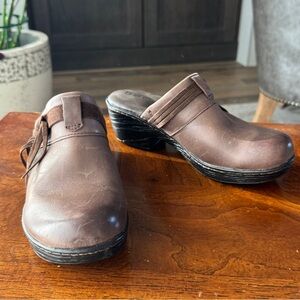 Elegant Brown Leather Women's Mules